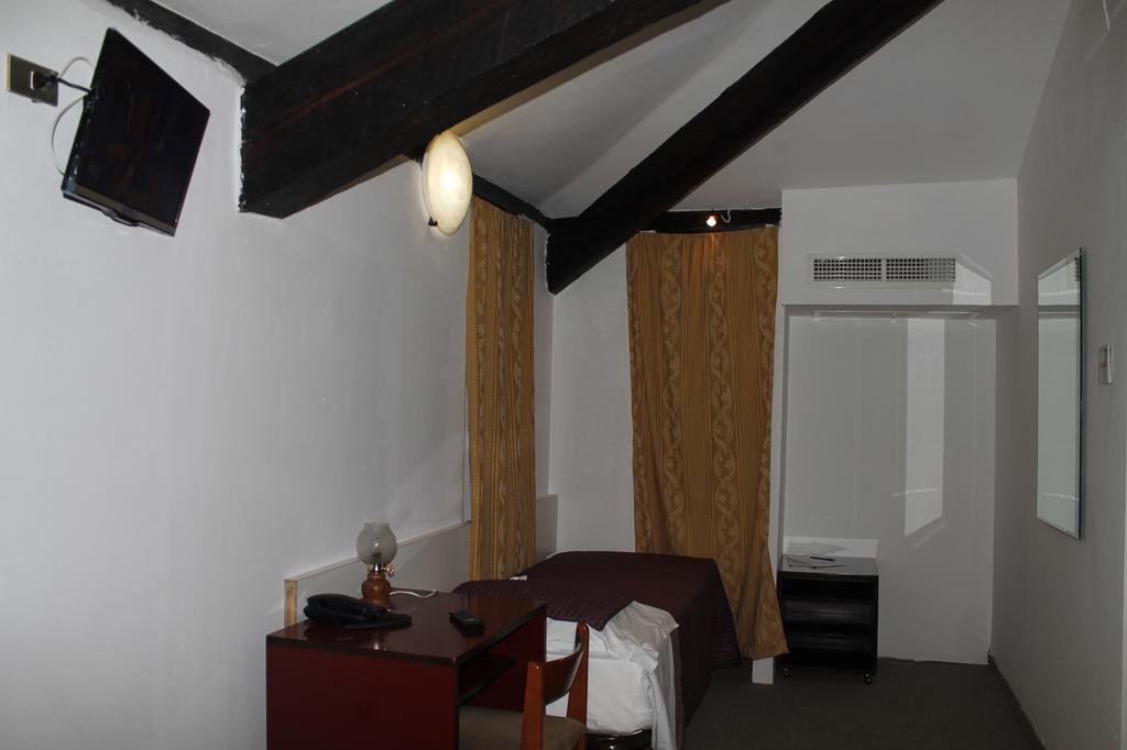 Hotel Luisa Milan Room photo